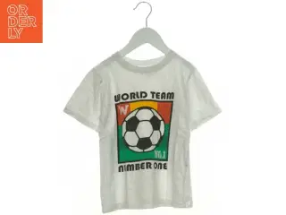 T-Shirt fra H&M (str. 116 cm)