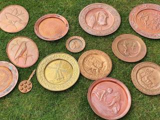 kobber og messing platter