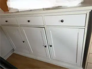 2xskænk med vitrineskab