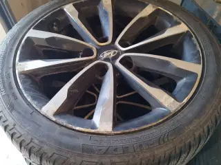 Hyundai 17" 5x114,3 org fælge m. Vinterdæk