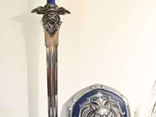 Royal Guard Sword - World of Warcraft