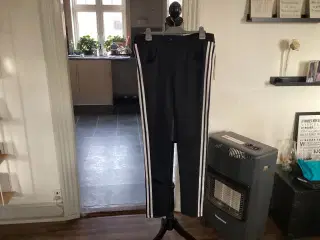 Hummel, Adidas Trøjer, Bukser, Nederdel. Forsk. St