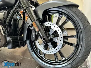 BMW R 18 Roctane