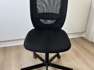 Kontorstol med vippefunktion