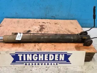 New Holland LB110 Cylinder