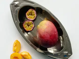 Metalfad, aflangt og kantet