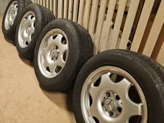 Vinterdæk på alufælge.