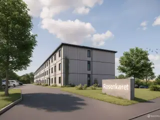 Erhvervsejendom med gode optimeringsmuligheder og 80 p-pladser