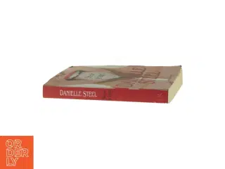 Stor pige af Daniel Steel (Bog)