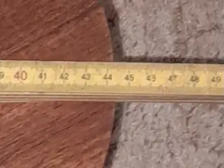 Bord. Teak træ