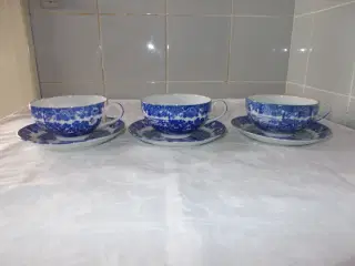 3 antikke thekopper i porcelæn