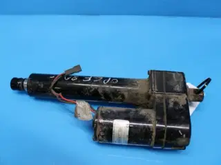 Case CF80 Aktuator 