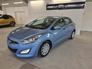 Hyundai i30 1,6 CRDi Comfort ISG 110HK 5d 6g