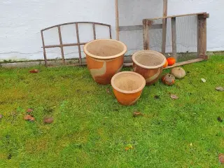 Havekrukker (3 stk.) & rist bakker 