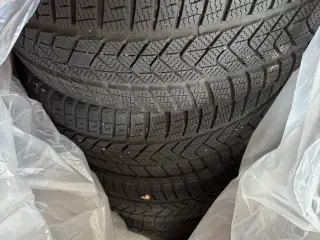 Pirelli vinterdæk, passer bl.a. til Tesla Model 3