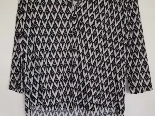 Sommer bluse fra Soyaconcept 