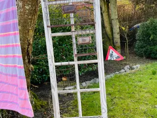 SKODDE retro/charmerende med 4 metalkutve 