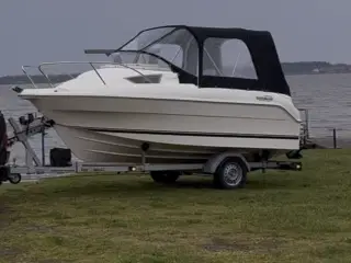 Quicksilver 470 Activ Cabin årg 2017