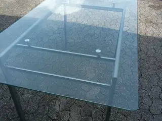 Glas spisebord 