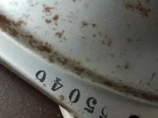 Løs højtaler, muligvis fra LL fjernsyn?