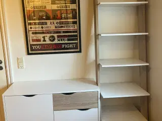 Skab og reol i flot stand