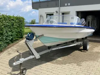 Glastron Futura SS V-153 – Speedbåd i god stand