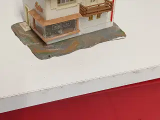 hus til modelbanen