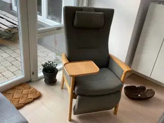 Farstrup hvilestol med fodstøtte og vippefunktion