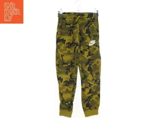 Kamuflage mønster Nike bukser fra Nike (str. S)