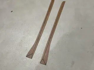 Coaster 600 – Sidelister i Teaklook (sæt á 2 stk.) – Let skade på bagsiden