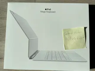 Apple Magic Keyboard Ipad pro 13".