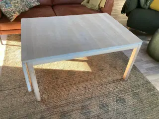 Sofabord i massiv bøg