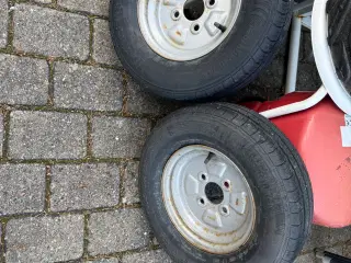 Sælger de her sæt fælge med dækkene  7,5x17  ET35