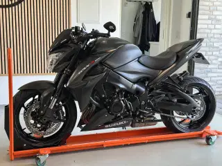 Suzuki GSXS 1000 Yoshimura edition