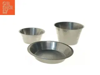 Sæt af tre rustfri skåle (str. 3 stk Ø 22& 17,5 & 16 cm)