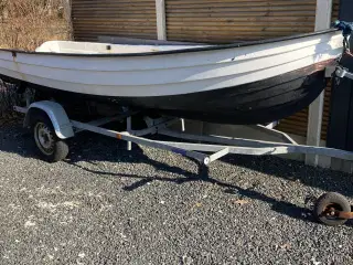 Båd L.4,20m B. 1,55m