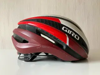 Giro cykelhjelm