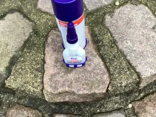 Lim og rensevæske