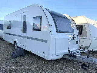 2021 - Adria Adora 572 UT Flot enkeltsengsvogn med mover og soltelt. Velholdt og mulighed for nedvejning til 1700 KG
