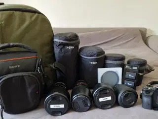 Sony A7 med Kit Linse + Cinema Prime Objektiver og