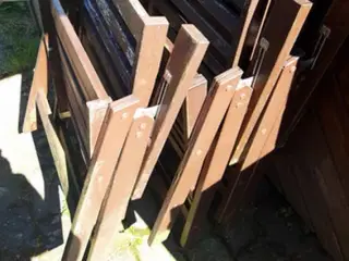Havesæt, bord og fire stole