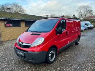 Opel vivaro 2014 lang model 