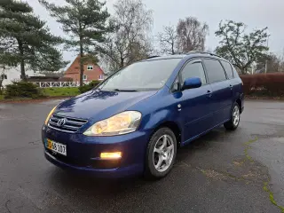 Toyota Sportsvan - Nysynet, nedvejet og lav km.