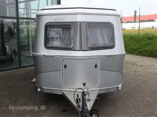 2023 - Eriba Touring 530 Legend   Populær rejsevogn. Spækket med ekstraudstyr!