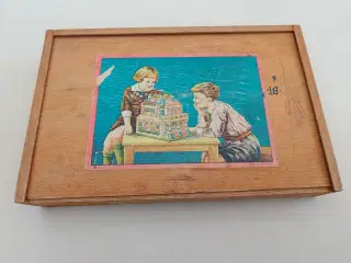 Gamle træklodser i original trææske