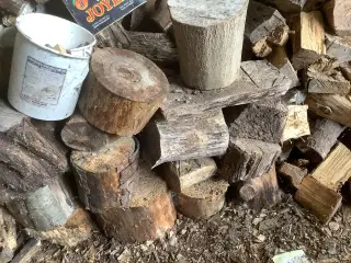 Tørt brænde til salg