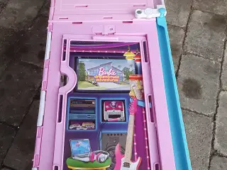 Barbie dreamhouse 