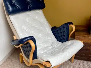 Pernilla lænestol i AGF farver