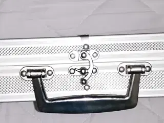 Pokersæt aluminiumskuffert
