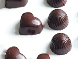 CHOKOLADEFORM. Flere forskellige til gode prisr.e